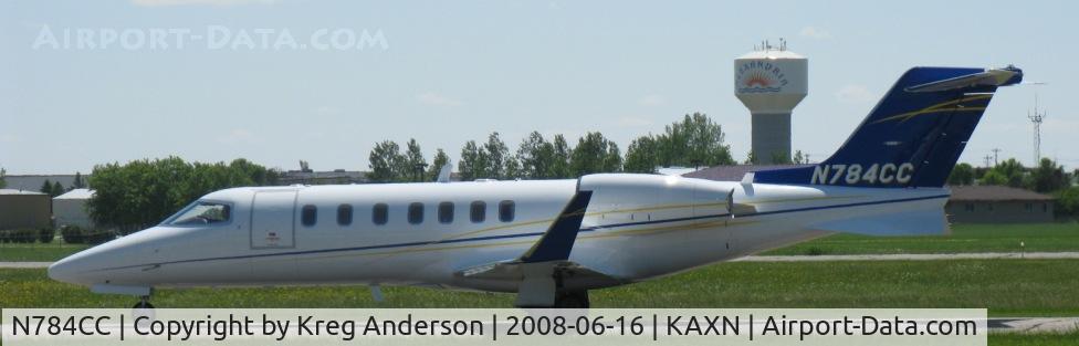 N784CC, 2006 Learjet Inc 45 C/N 2052, Taxiing to runway 31.