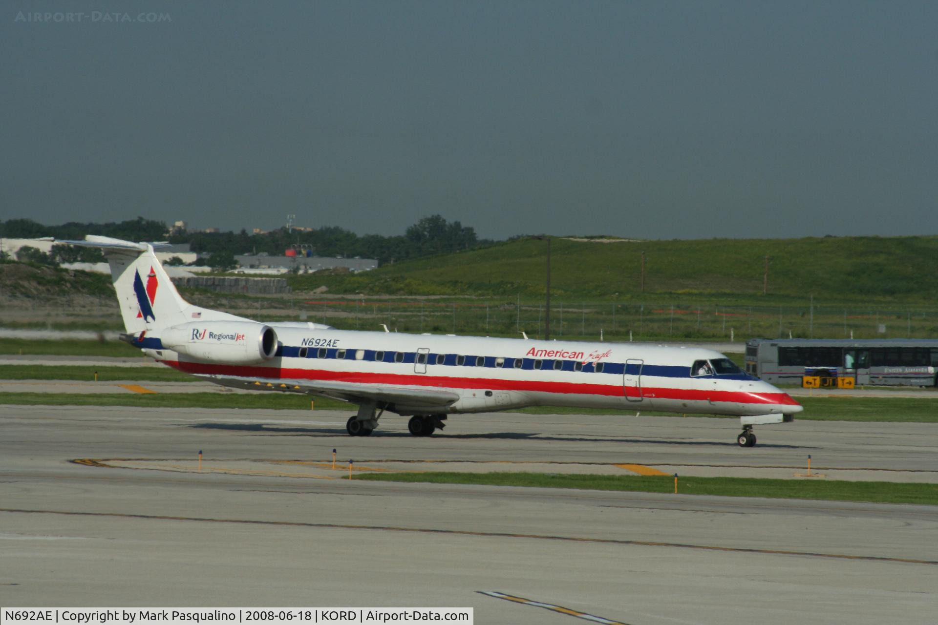 N692AE, 2004 Embraer ERJ-145LR (EMB-145LR) C/N 14500866, EMB-145LR