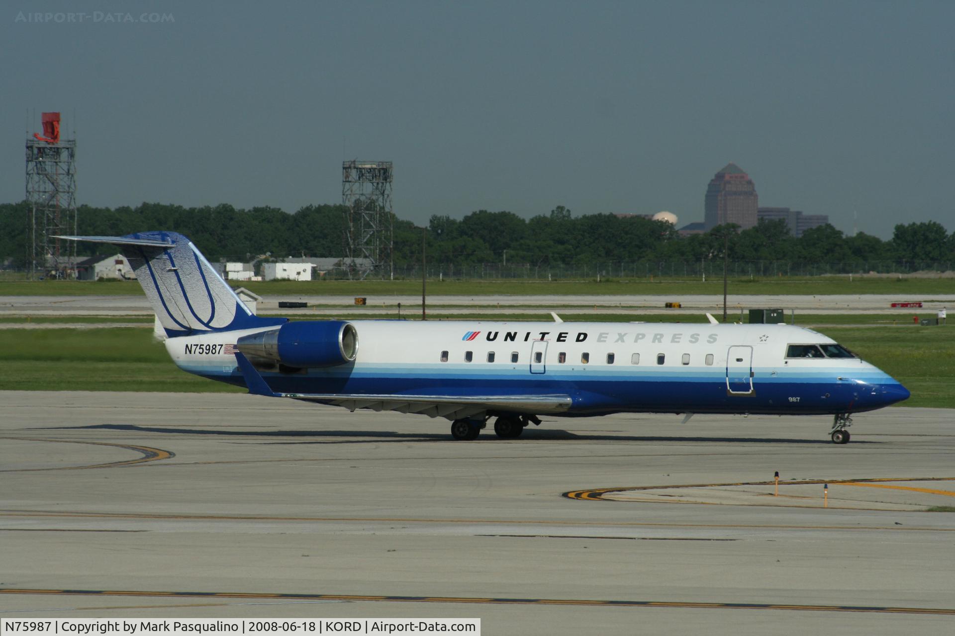 N75987, 2000 Bombardier CRJ-200ER (CL-600-2B19) C/N 7405, CL-600-2B19
