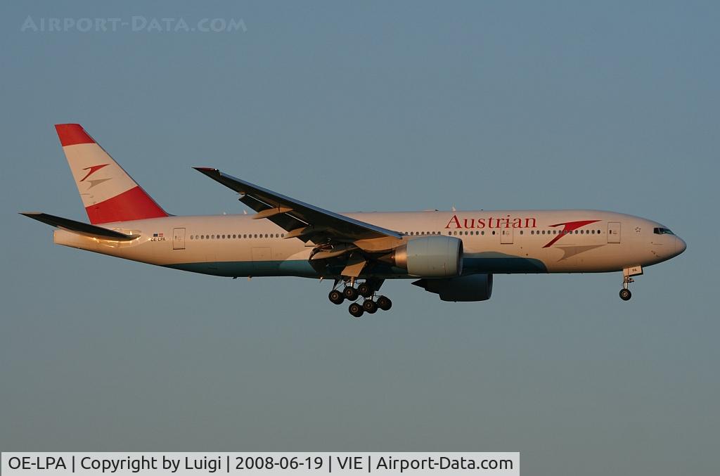 OE-LPA, 1997 Boeing 777-2Z9/ER C/N 28698, Austrian 777-200