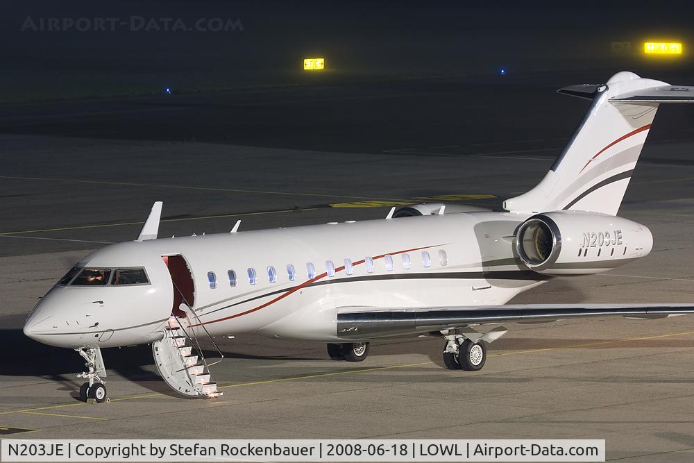 N203JE, 1999 Bombardier BD-700-1A11 Global 5000 C/N 9019, Globex