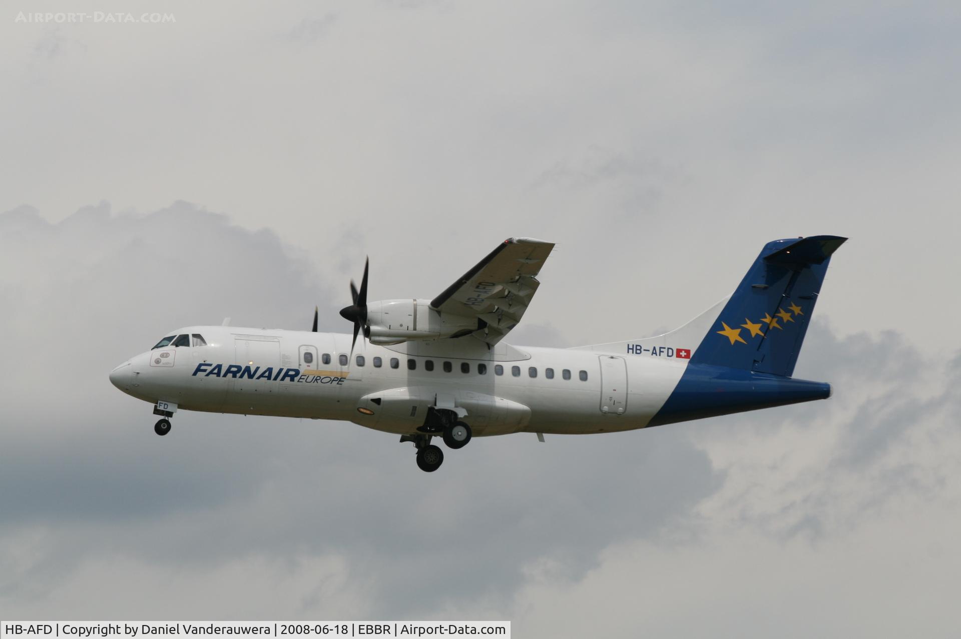 HB-AFD, 1989 ATR 42-320 C/N 121, arrival of flight FAT177 to rwy 25L