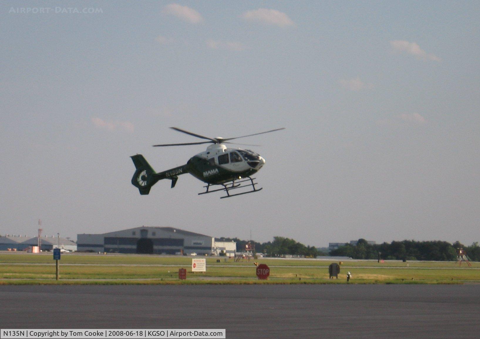 N135N, 1998 Eurocopter EC-135P-1 C/N 0086, medivac Eurocopter 135 approaching Landmark Aviation