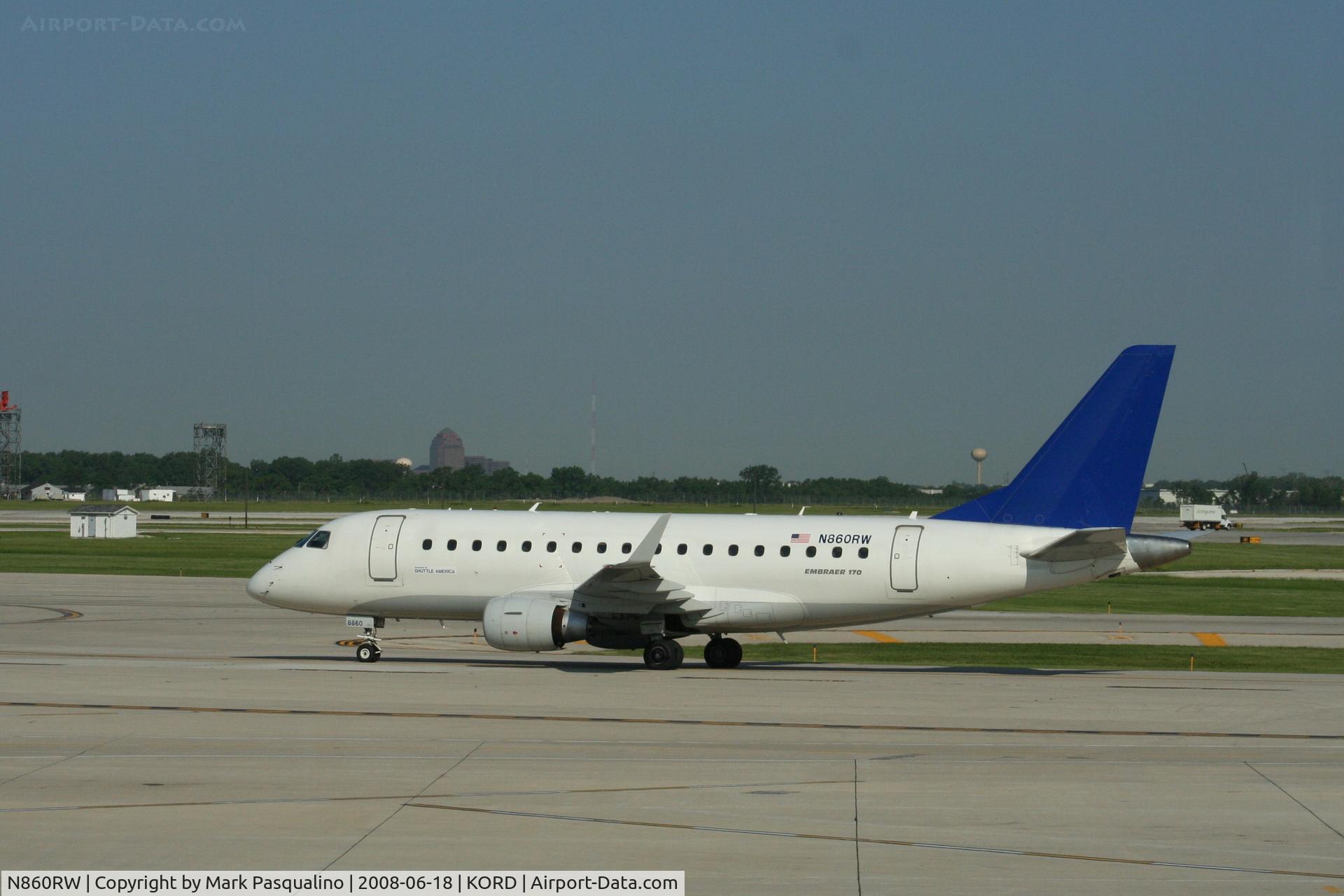 N860RW, 2005 Embraer 170SE (ERJ-170-100SE) C/N 17000084, ERJ 170-100 SE