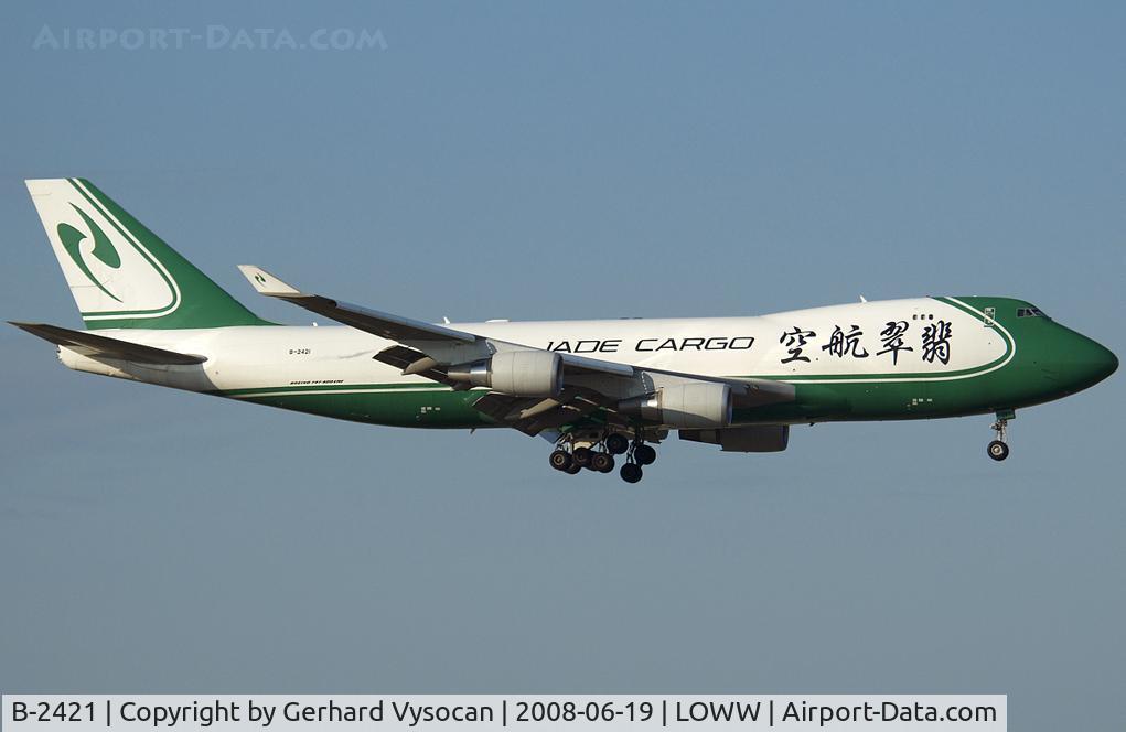 B-2421, 2007 Boeing 747-4EVF/ER/SCD C/N 35169, early morning arrival
