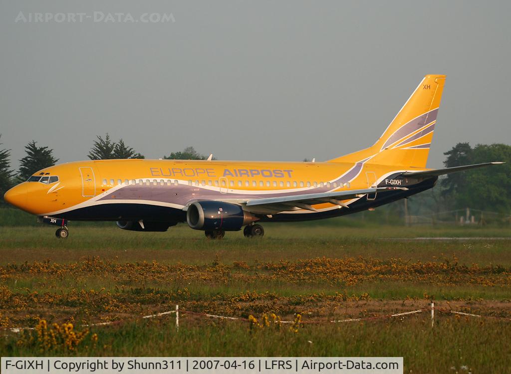 F-GIXH, 1987 Boeing 737-353 C/N 23788, Lining up rwy 03 for departure...