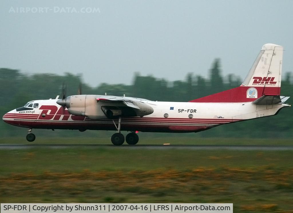 SP-FDR, Antonov An-24B C/N 11305, Landing rwy 03...