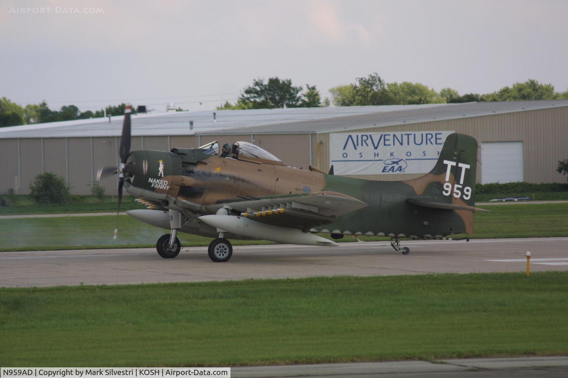 N959AD, Douglas A-1D Skyraider (AD-4NA) C/N 7759, Oshkosh 2003