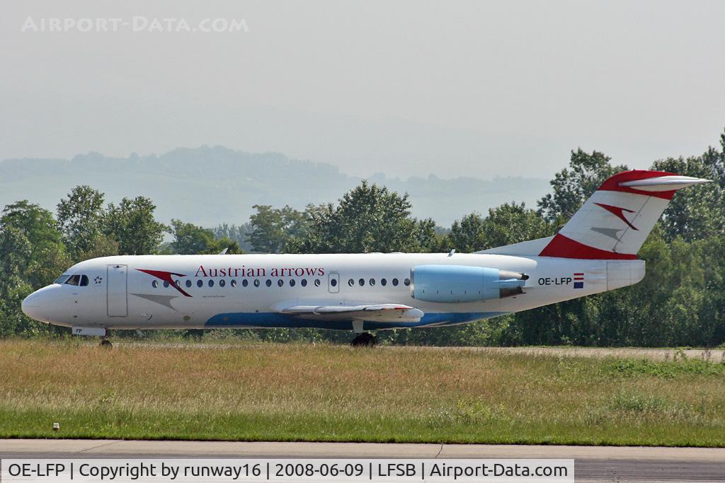 OE-LFP, Fokker 70 (F-28-0070) C/N 11560, taxi on bravo