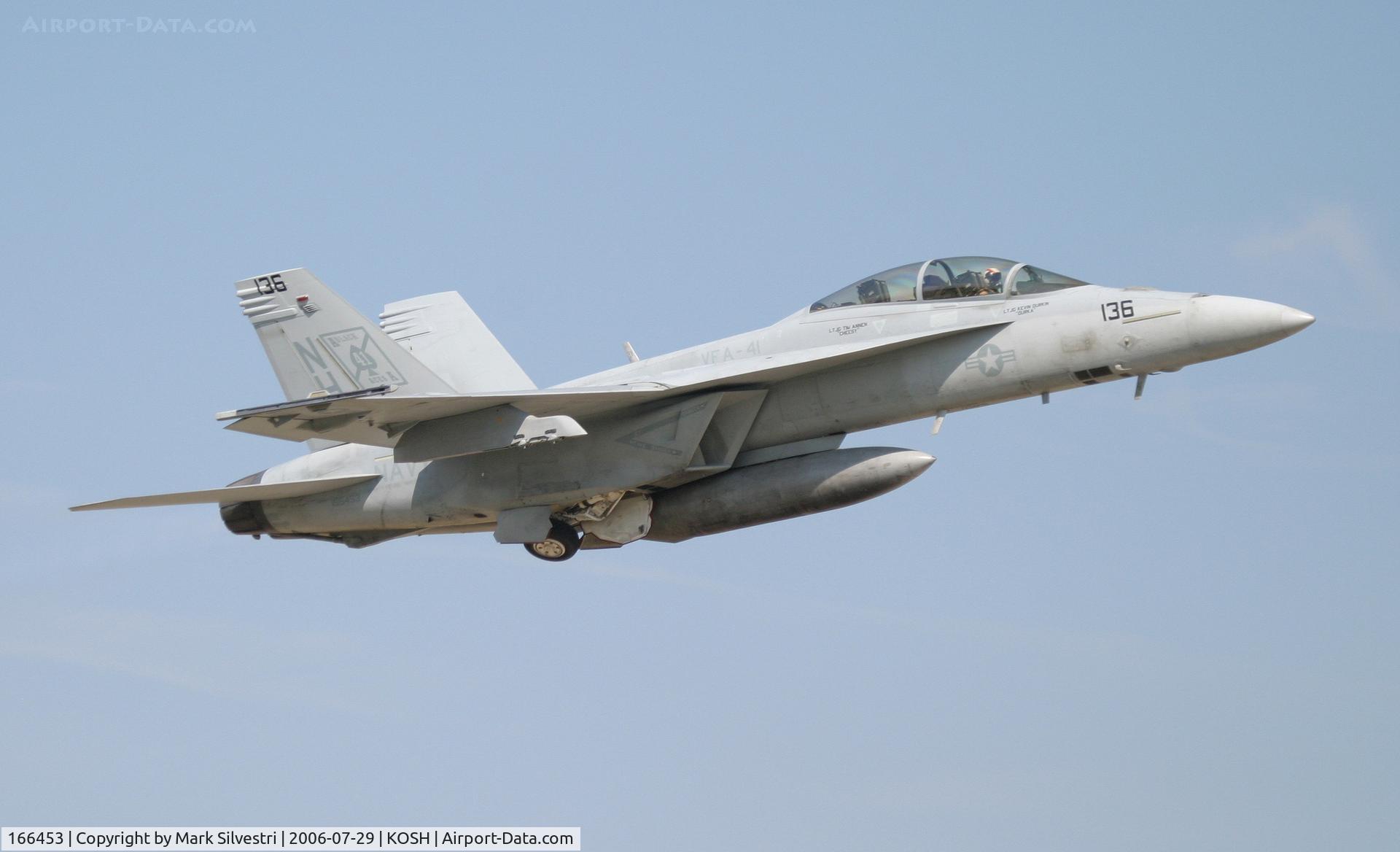 166453, Boeing F/A-18F Super Hornet C/N F088, Oshkosh 2006