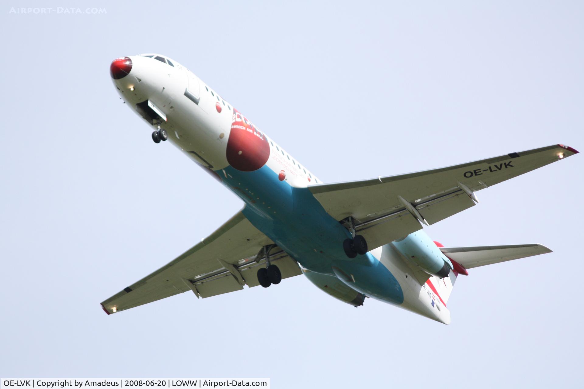 OE-LVK, 1992 Fokker 100 (F-28-0100) C/N 11397, Fokker F-100 landing RWY34