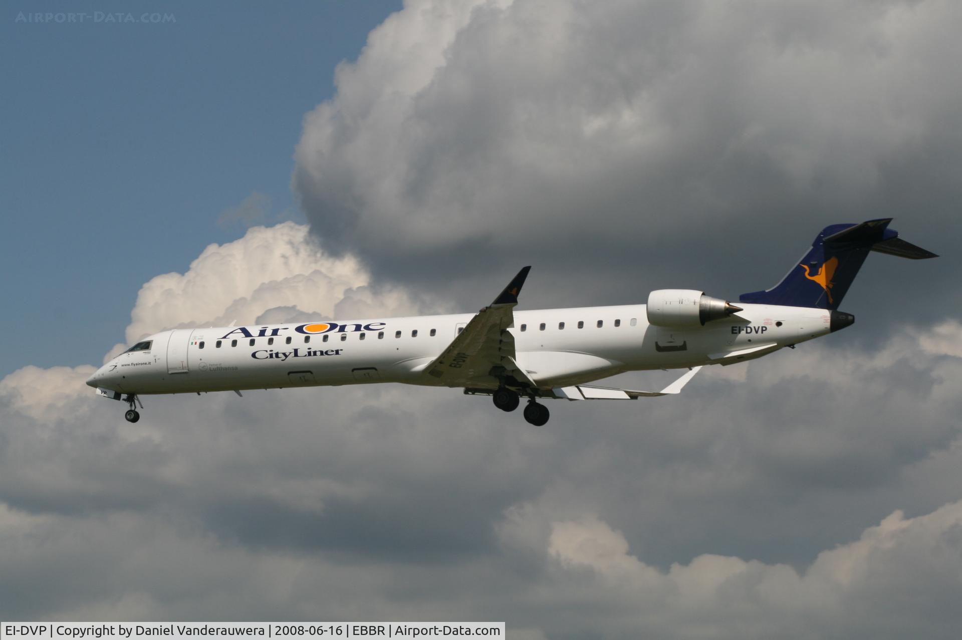 EI-DVP, 2006 Canadair CRJ-900ER (CL-600-2D24) C/N 15116, flight AP4220 is descending to rwy 25L