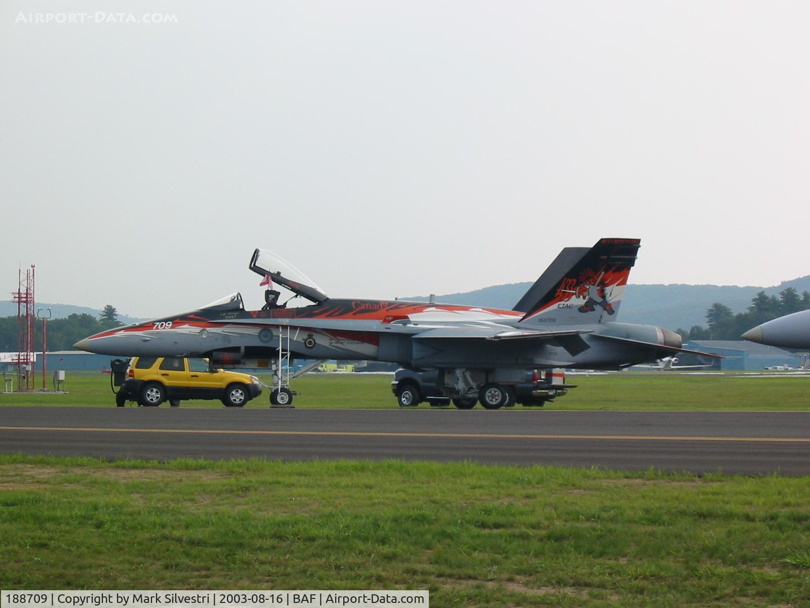 188709, McDonnell Douglas CF-188A Hornet C/N 0134/A101, Westfield, MA 2003