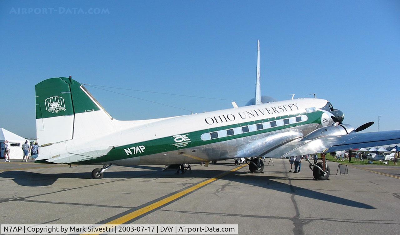 N7AP, 1943 Douglas DC3C 1830-94 C/N 13896, Dayton Airshow 2003