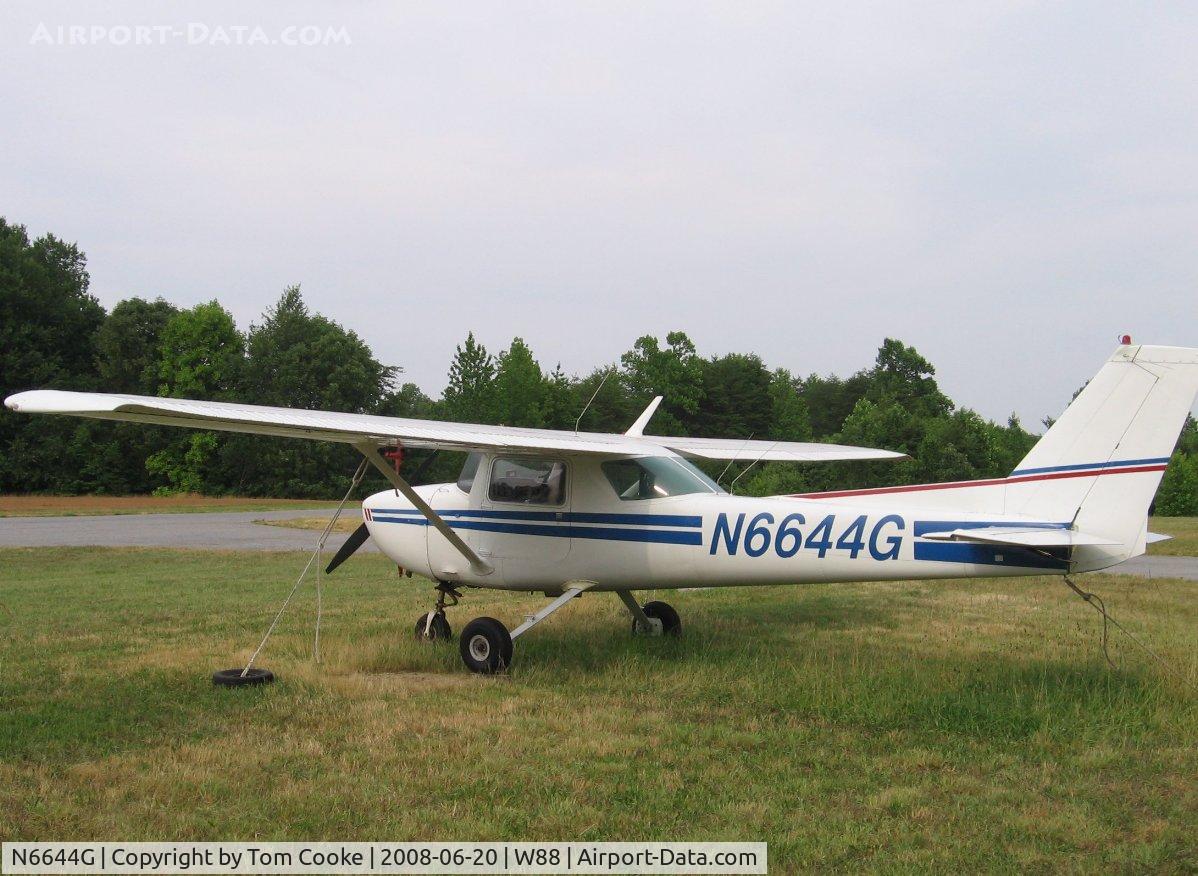 N6644G, 1970 Cessna 150L C/N 15072144, 150L