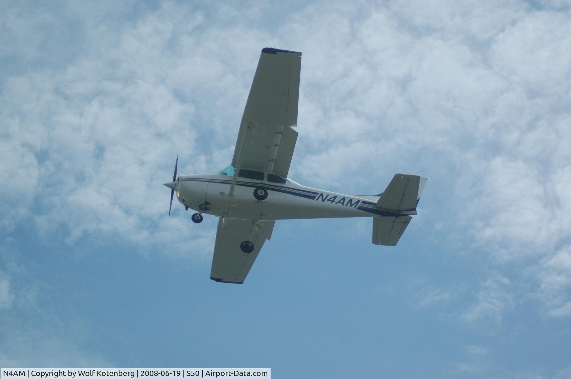 N4AM, Cessna 172P C/N 17274273, landing at S50