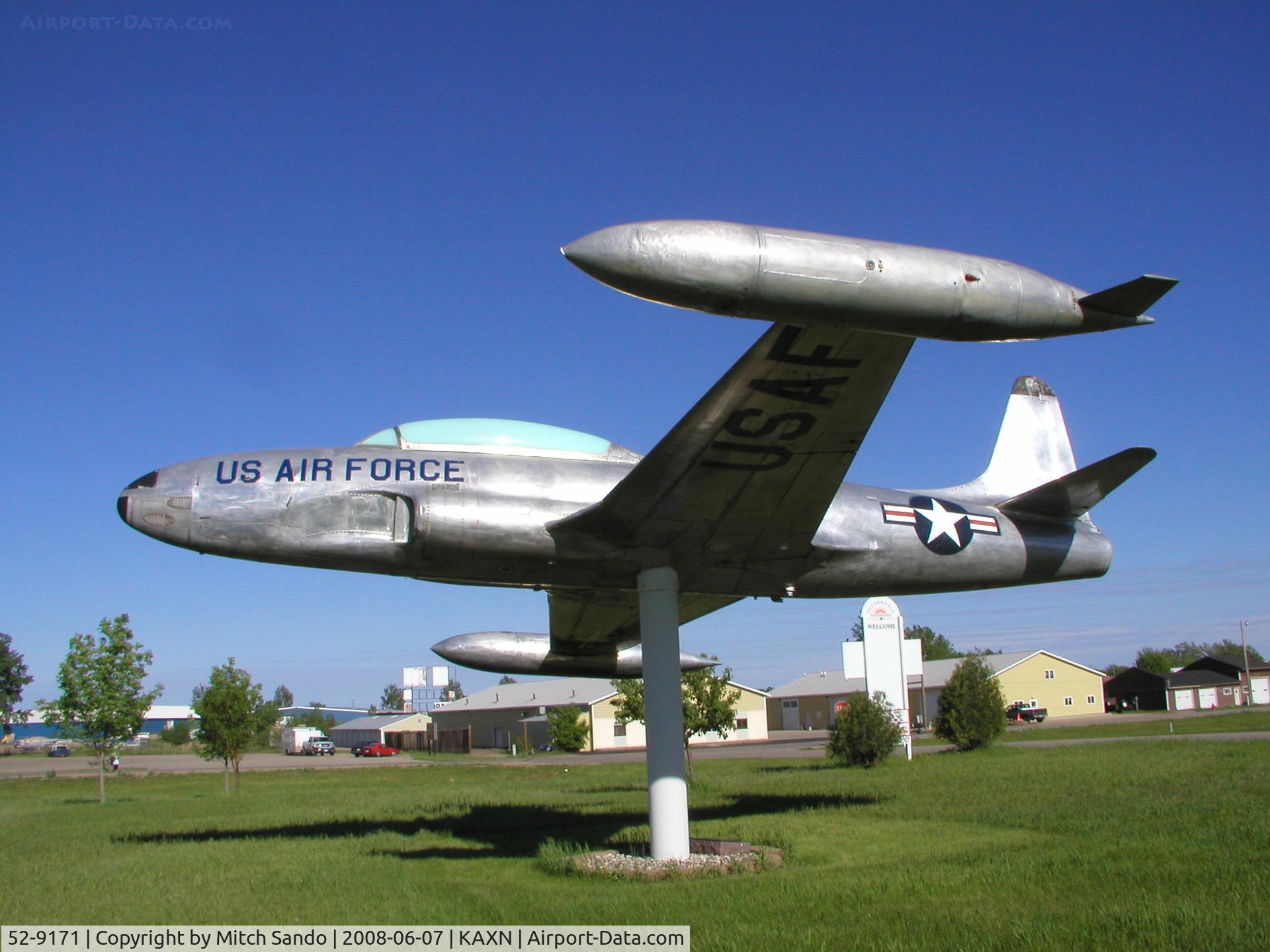 52-9171, 1952 Lockheed T-33A Shooting Star C/N 580-7225, Lockheed T-33A at the Alexandria Airport.