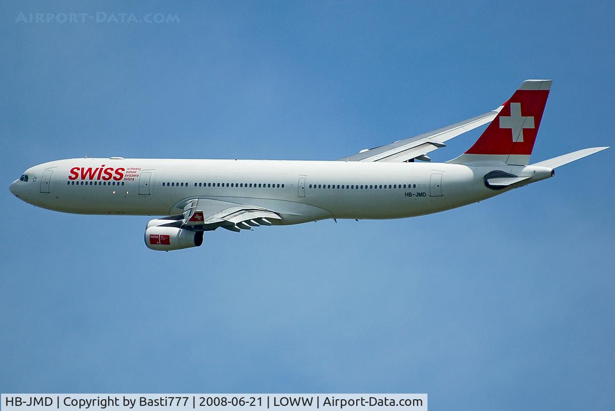 HB-JMD, 2003 Airbus A340-313 C/N 556, Nice and heavy too