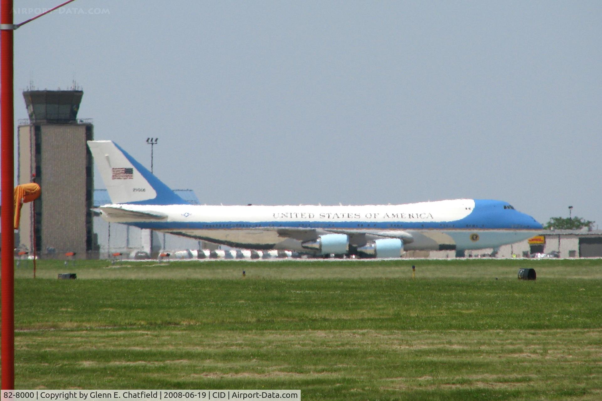 82-8000, 1987 Boeing VC-25A (747-2G4B) C/N 23824, Presidental visit for flood survey.  Seen from about a mile south