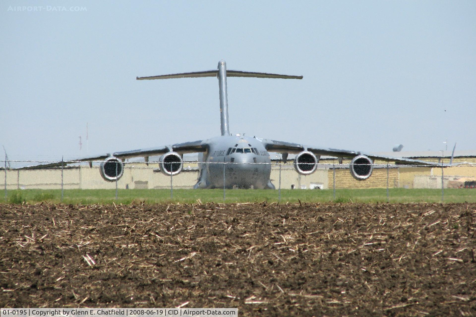01-0195, 2001 Boeing C-17A Globemaster III C/N P-95, In for Presidential support