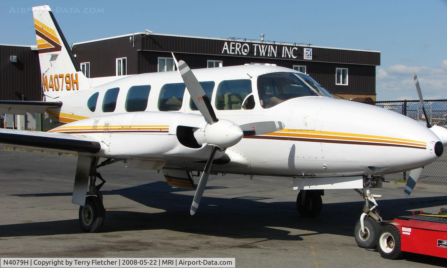 N4079H, 1981 Piper PA-31-350 Chieftain C/N 31-8152074, Piper Pa-31-350 at  Merrill Field
