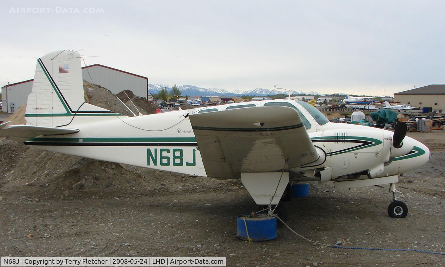 N68J, 1958 Beech 95 C/N TD-121, 1958 Beech 95 at Lake Hood