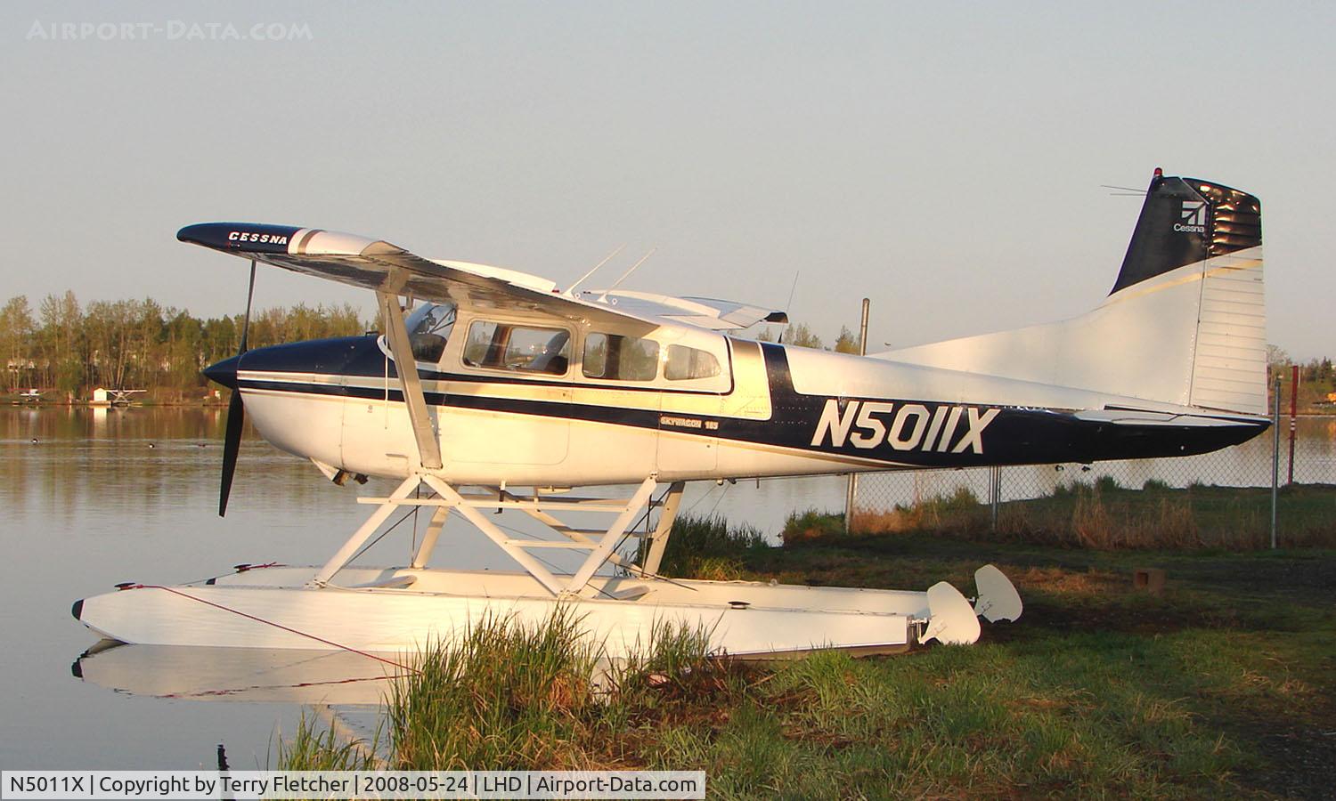 N5011X, 1961 Cessna 185 Skywagon C/N 185-0033, Cessna 185 on Lake Hood