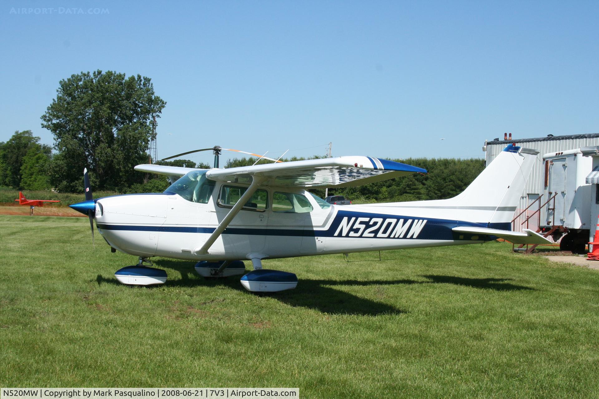 N520MW, 1975 Cessna 172M C/N 17266432, Cessna 172