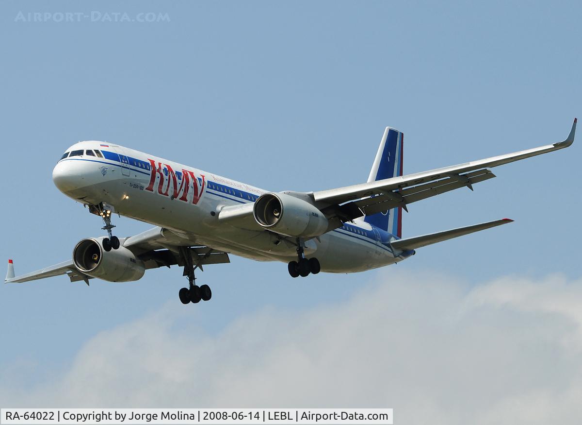 RA-64022, 1999 Tupolev 204-100 C/N 1450743164022, Amazing approach to RWY 25R.