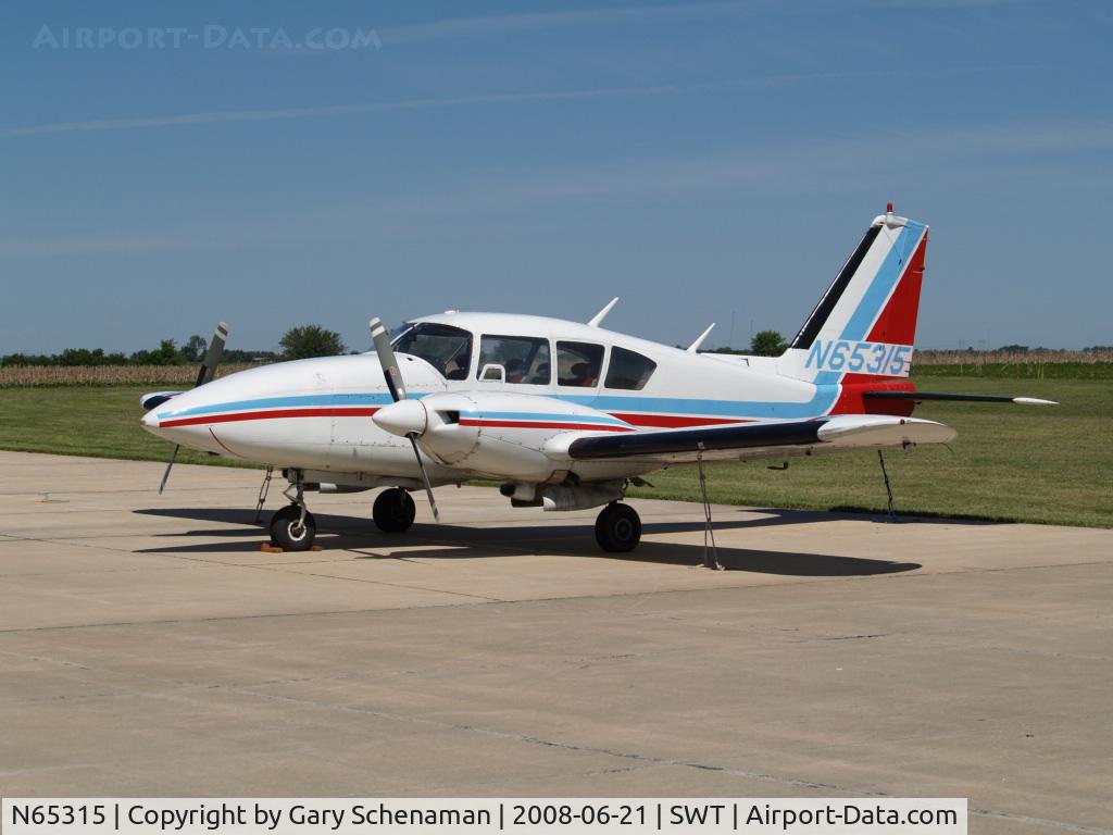 N65315, 1965 Piper PA-23-250 C/N 27-2866, TARMAC IN SEWARD, NE