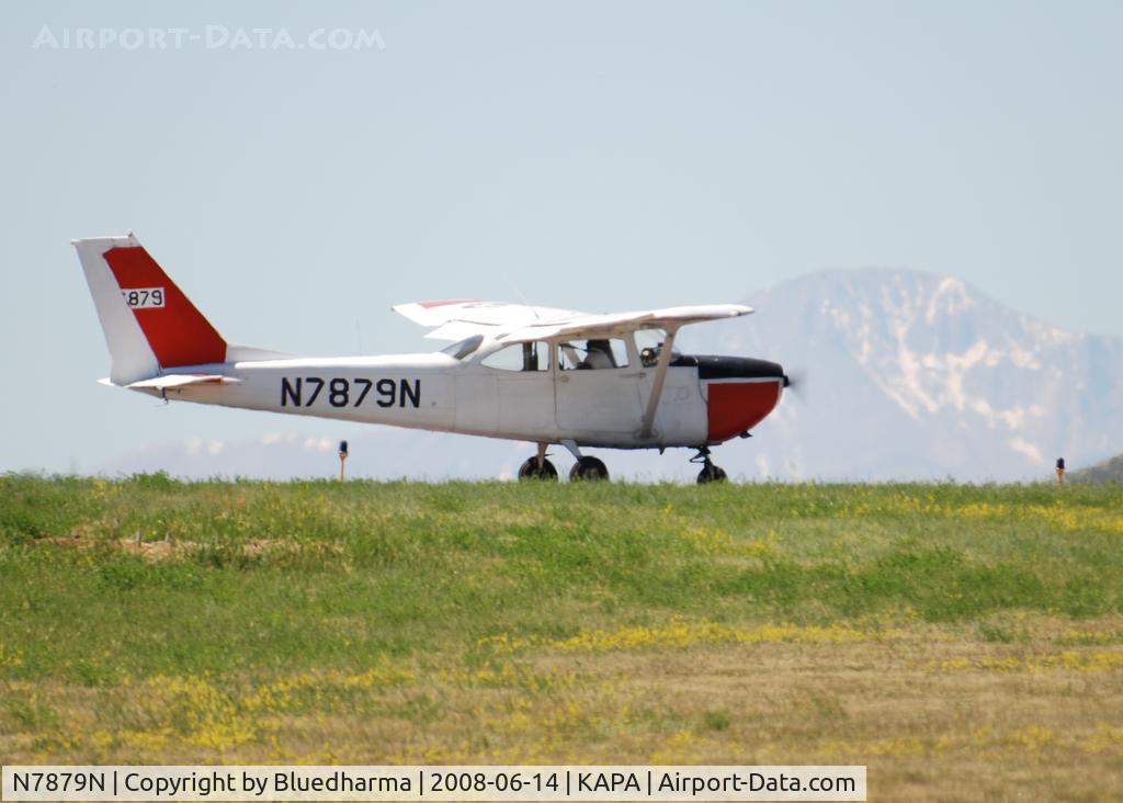 N7879N, 1967 Cessna R172E C/N R172-0270, Position and Hold at 17L.