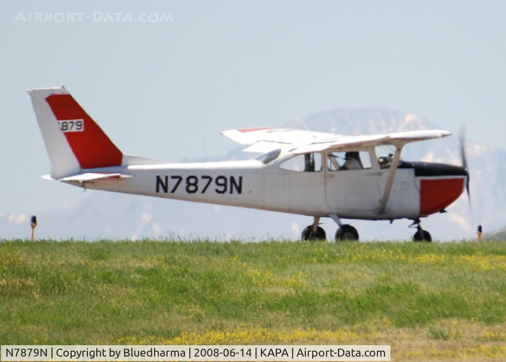 N7879N, 1967 Cessna R172E C/N R172-0270, Position and Hold at 17L.