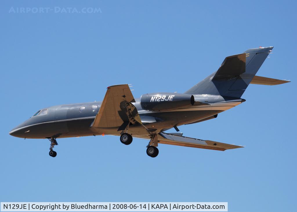 N129JE, 1972 Dassault Fan Jet Falcon (20) C/N 267, On final to 17L.