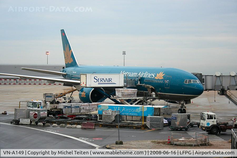 VN-A149, 2005 Boeing 777-2Q8/ER C/N 32716, Vietnam Airlines prepared for its flight back to Hanoi