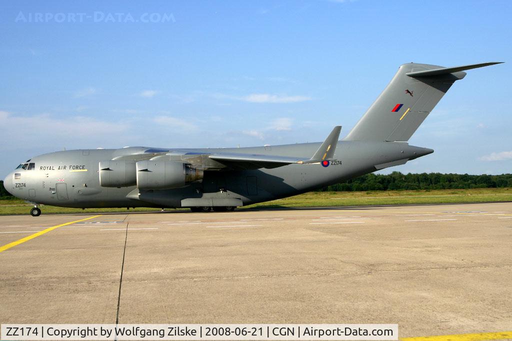 ZZ174, 2001 Boeing C-17A Globemaster III C/N F-081, visitor