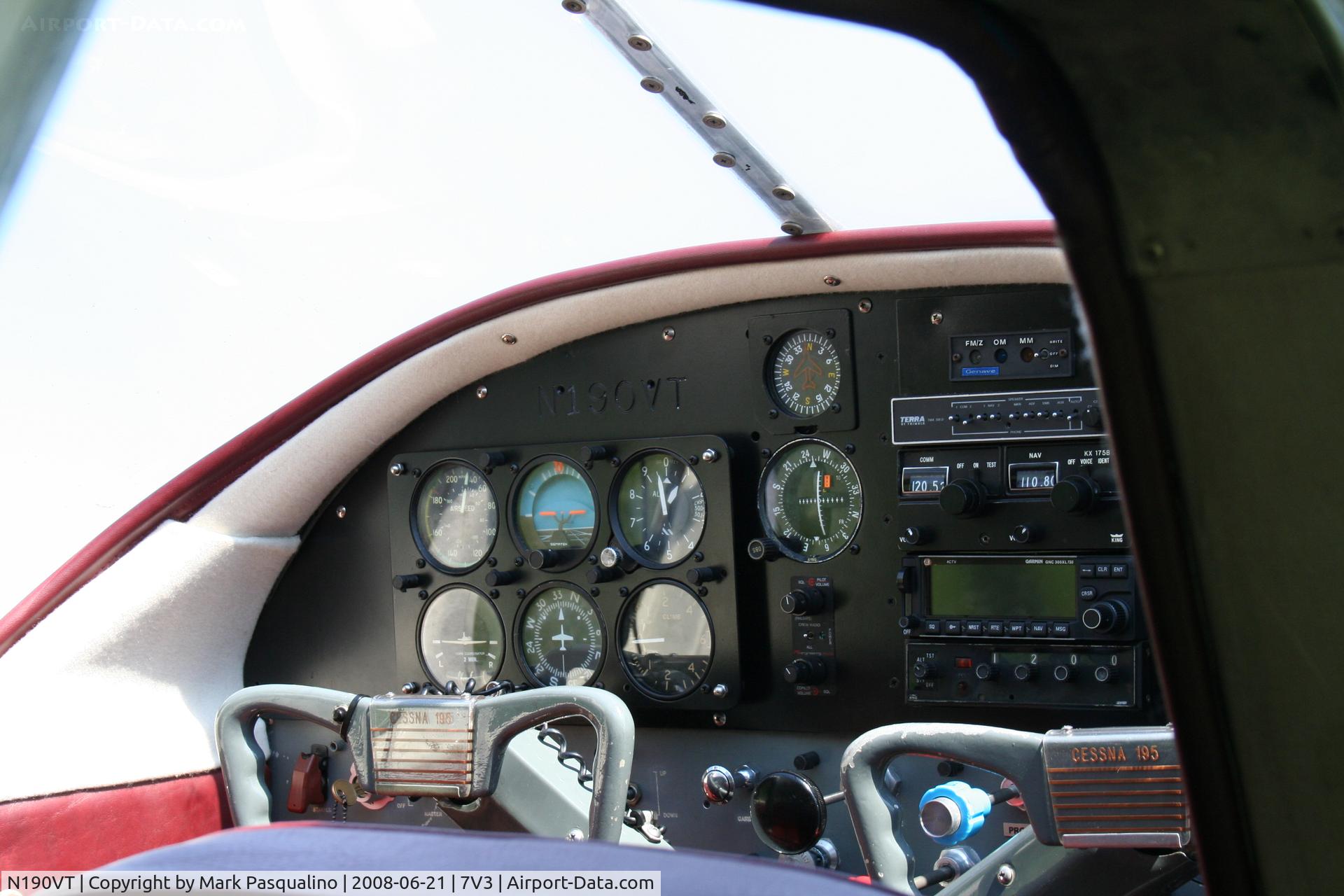 N190VT, 1948 Cessna 190 C/N 7171, Cessna 190