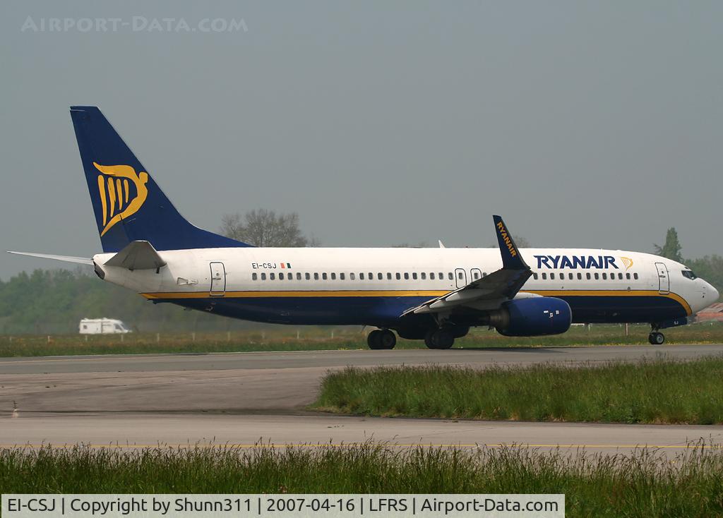 EI-CSJ, 2000 Boeing 737-8AS C/N 29925, Ready for take off rwy 03...