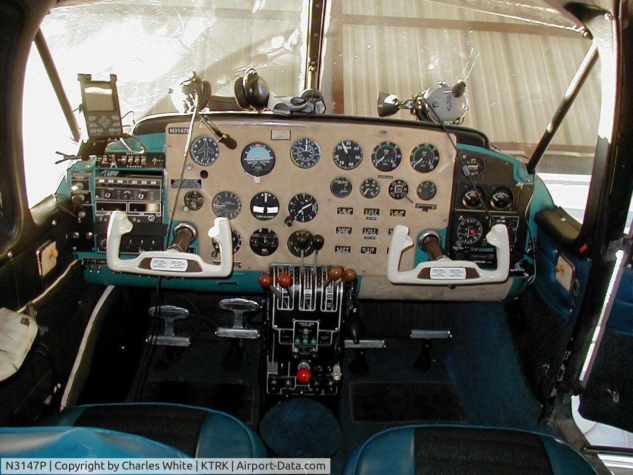 N3147P, 1957 Piper PA-23 Apache C/N 23-1078, Panel: 1989-2002