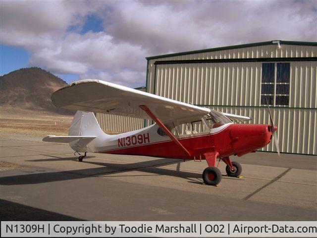 N1309H, 1949 Aeronca 15AC Sedan C/N 15AC-340, Aeronca Sedan Former owner Hal Wright Paperboy Publisher Sierra Booster Newspaper.  Delivery by Hal and this airplane into his 90's.