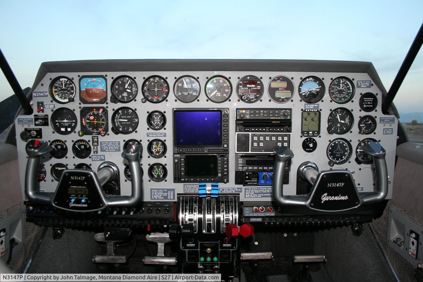 N3147P, 1957 Piper PA-23 Apache C/N 23-1078, Updated Panel - 2004
