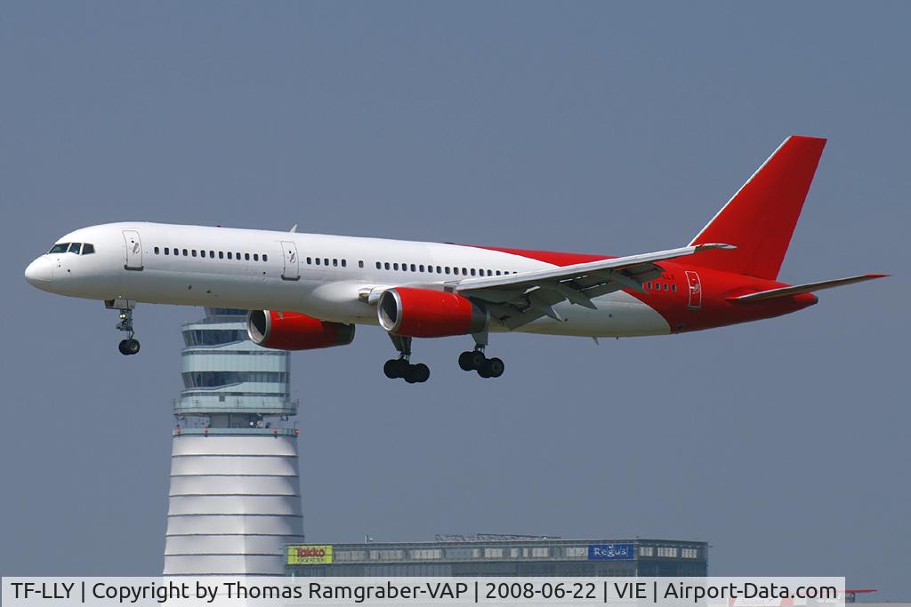 TF-LLY, 1987 Boeing 757-225 C/N 22691, Gadair Boeing 757-200