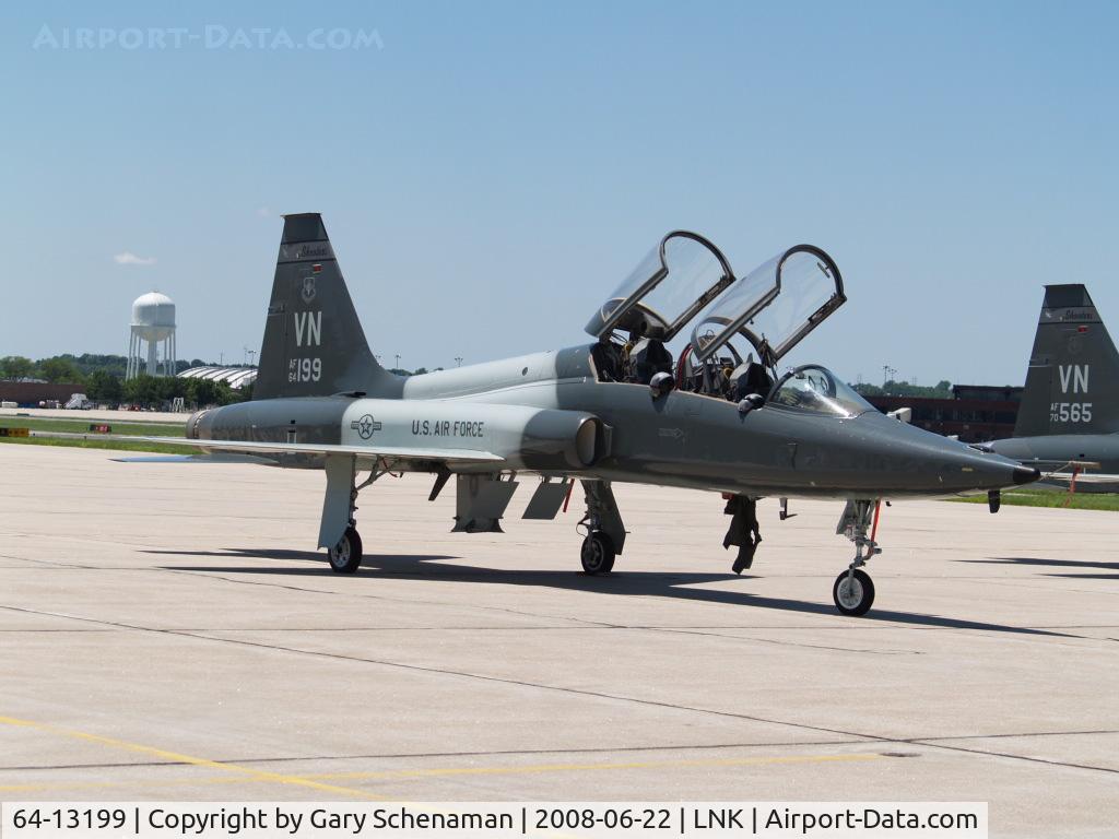 64-13199, 1964 Northrop T-38C Talon C/N N.5628, T-38 TALON REFUELLING