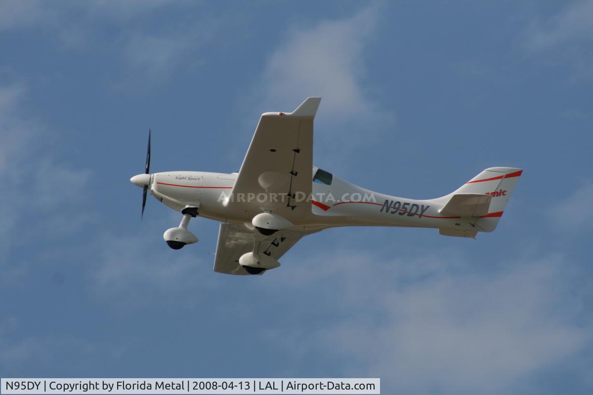 N95DY, 2008 Aerospool WT-9 Dynamic C/N DY208/2007, Aerospool Sro Dynamic WT9