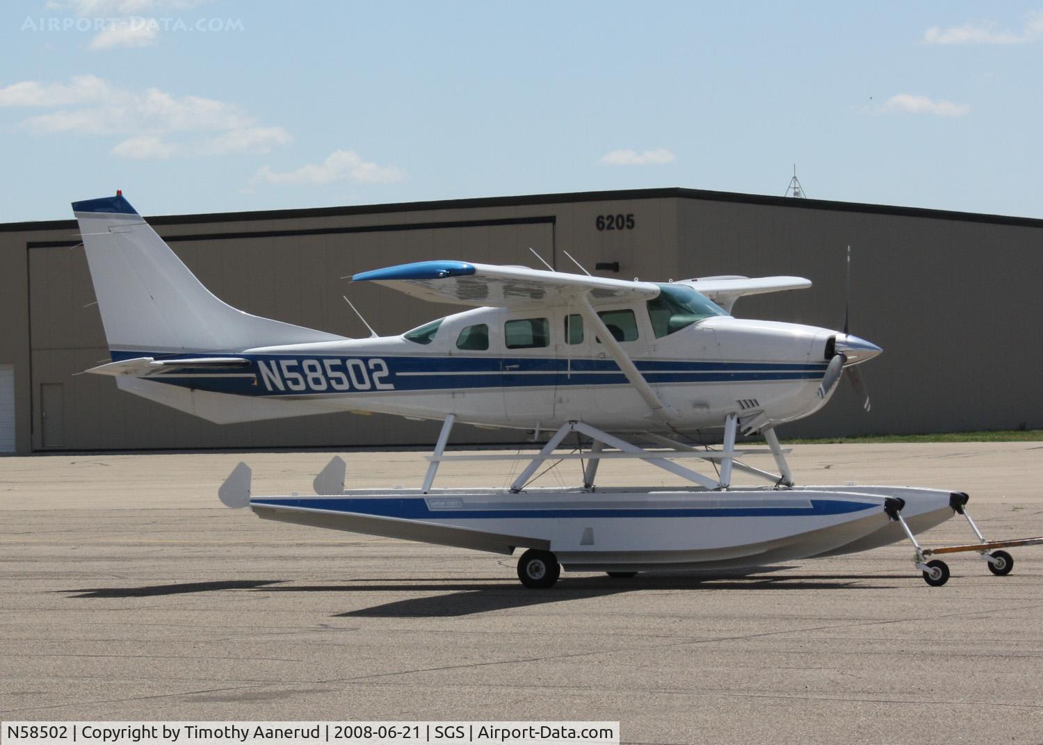 N58502, 1974 Cessna U206F Stationair C/N U20602618, Pushing backwards to Wipaire