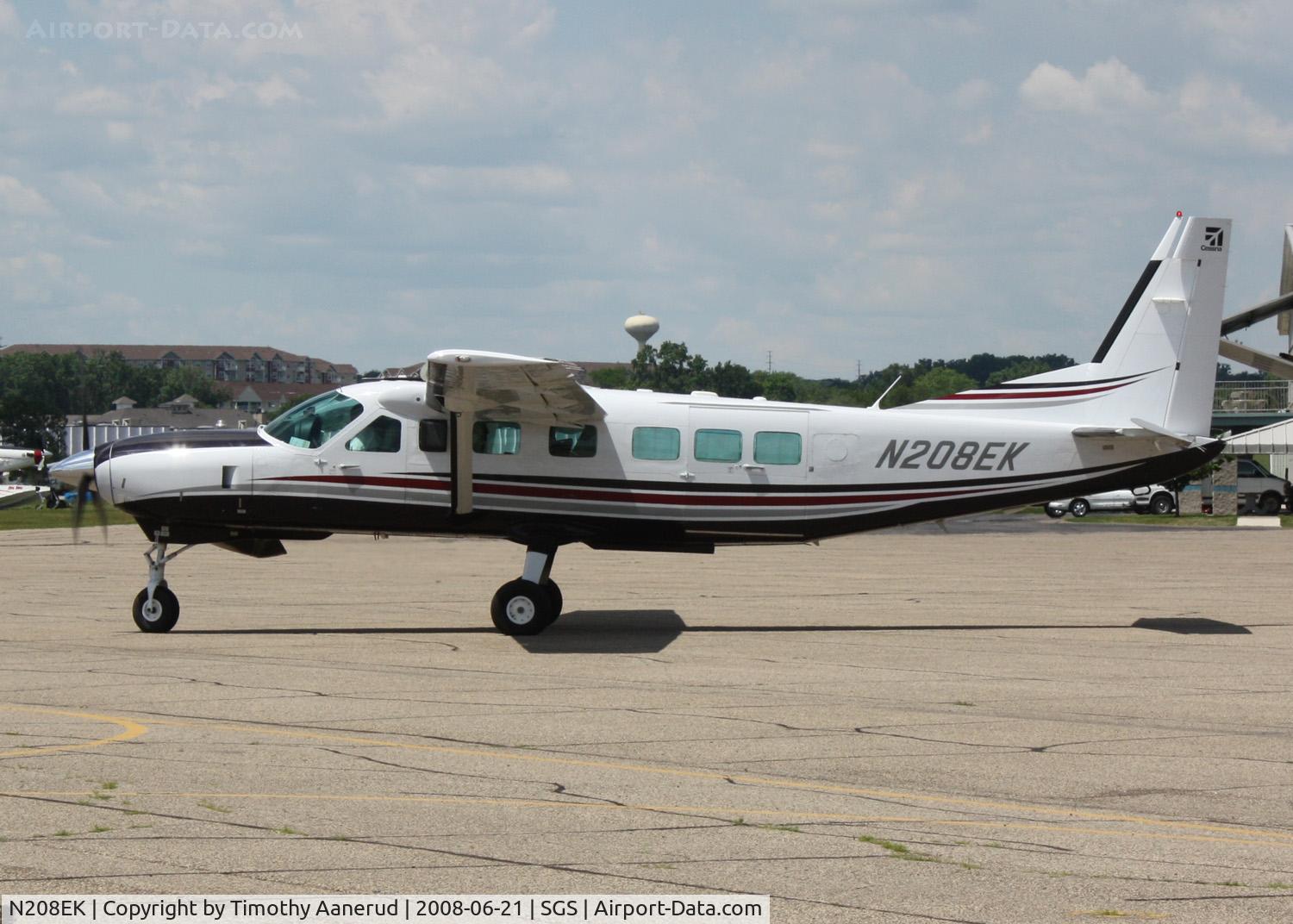 N208EK, 2003 Cessna 208B C/N 208B1015, Just arrived at South Saint Paul