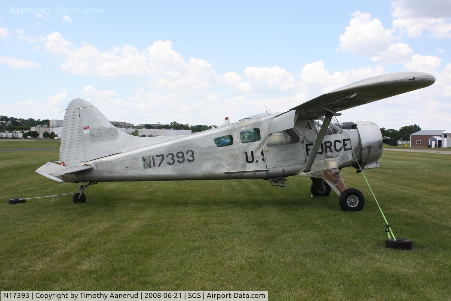 N17393, 1952 De Havilland Canada DHC-2 Beaver Mk.I (L20A) C/N 388/1192, DeHavilland L-20A Beaver, Parked at South Saint Paul.  Used for Skydiving.   51-16568  