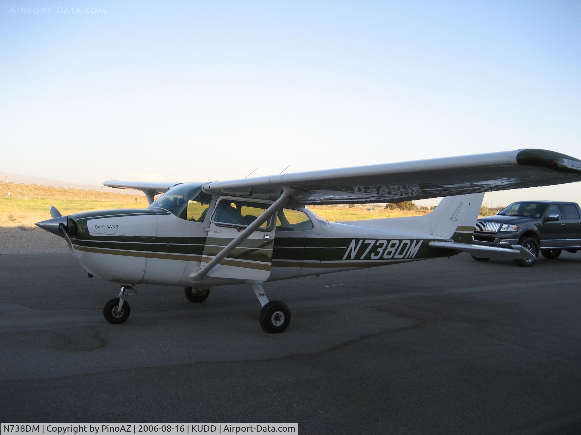 N738DM, 1977 Cessna 172N C/N 17269896, @ Bermuda Dunes