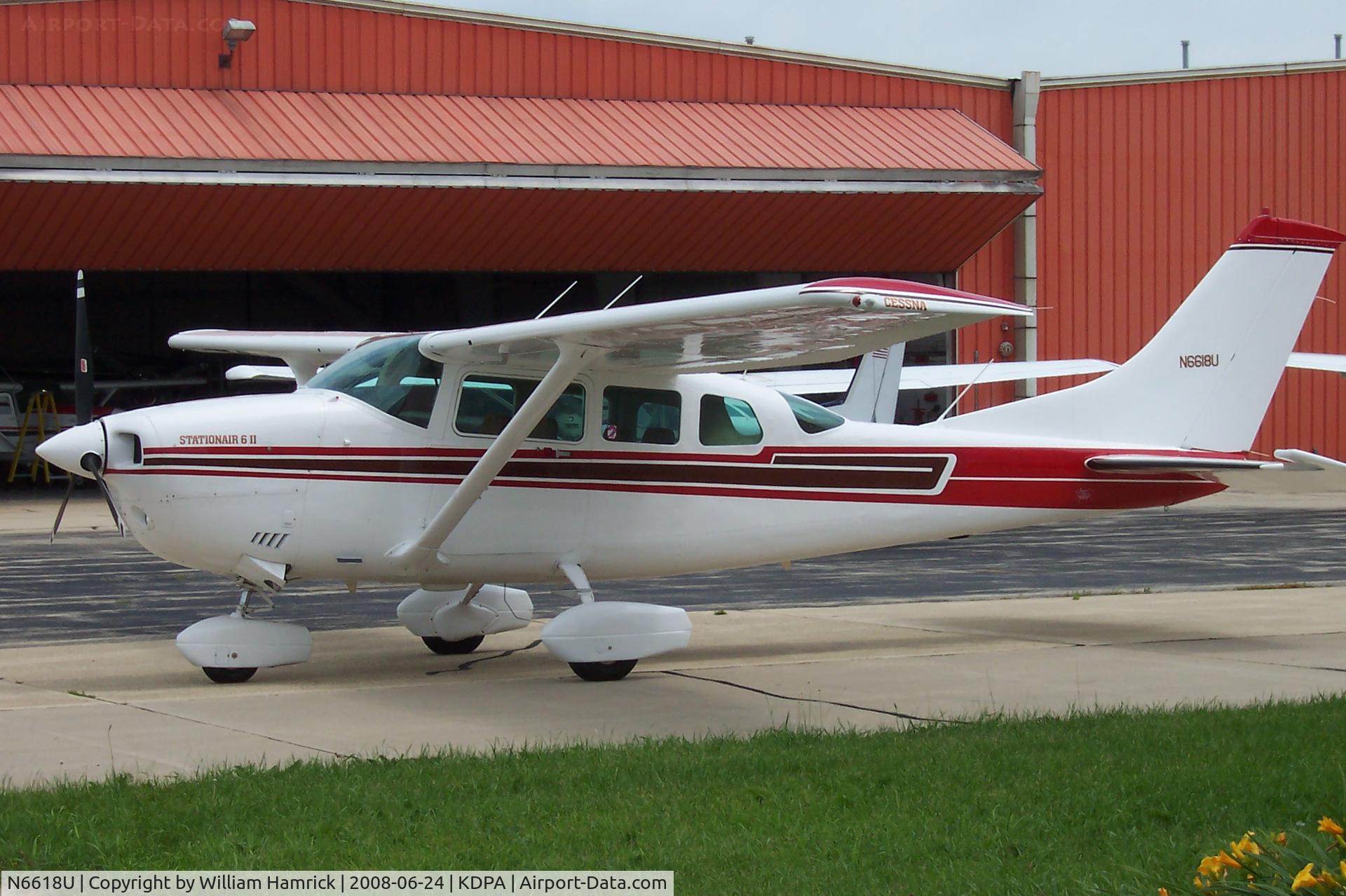 N6618U, 1979 Cessna U206G Stationair C/N U20605505, Sitting outside of The Pilot Shop at DuPage