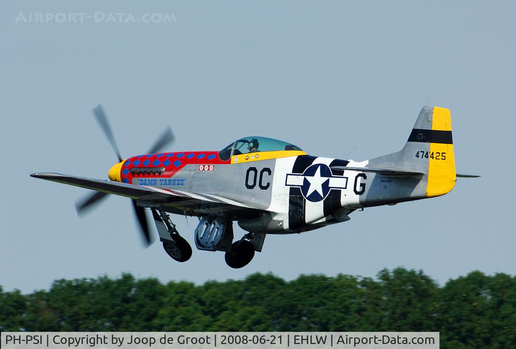 PH-PSI, 1945 North American P-51D Mustang C/N 122-40965, Spectaculair display of this Dutch Mustang.