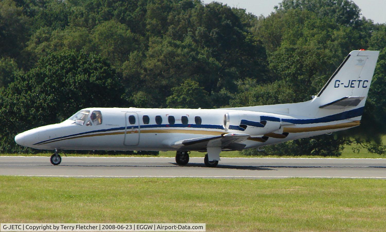 G-JETC, 1981 Cessna 550 Citation II C/N 550-0282, Cessna 550 departs from Luton in June 2008